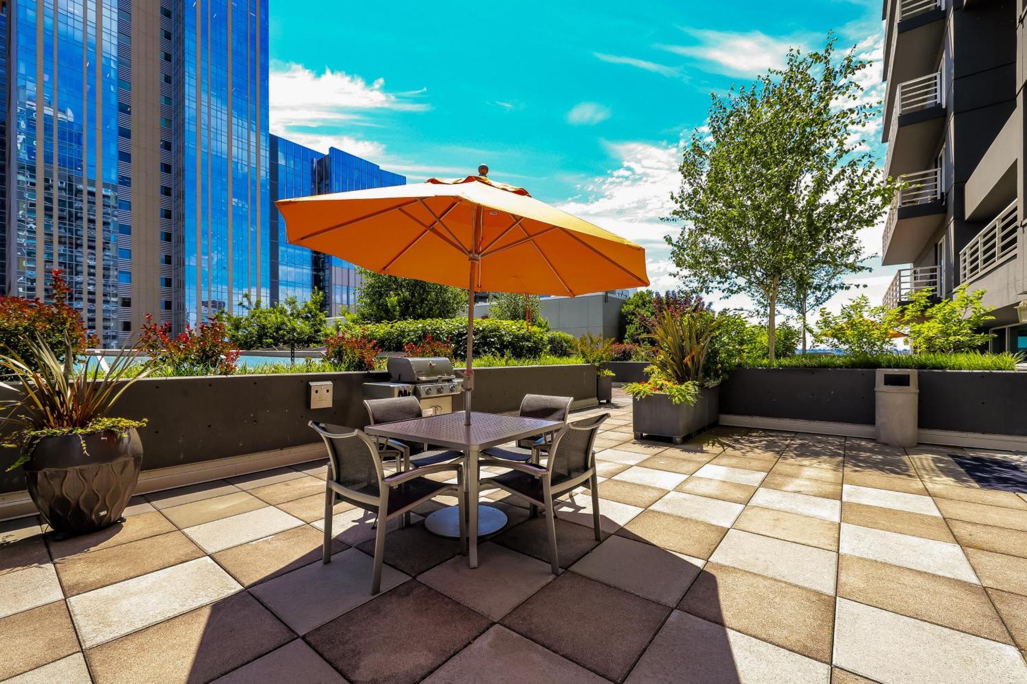 Newmark Tower Seattle Bagian luar foto